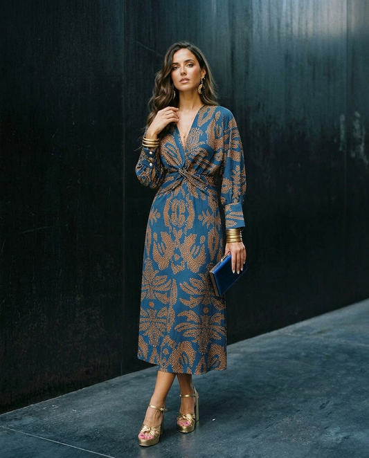 Isadora™ – Vestido Midi Elegante con Estampado de Encanto Atemporal
