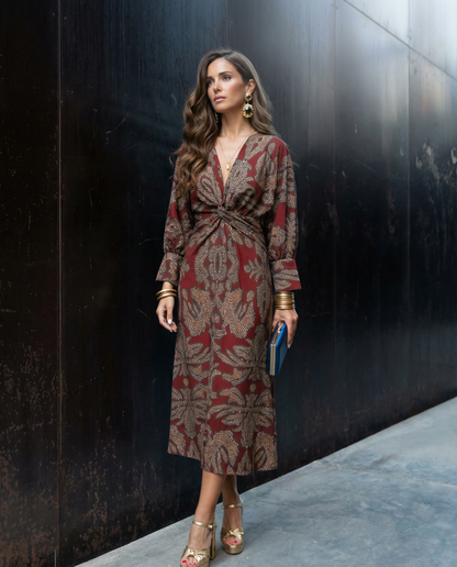 Isadora™ – Vestido Midi Elegante con Estampado de Encanto Atemporal